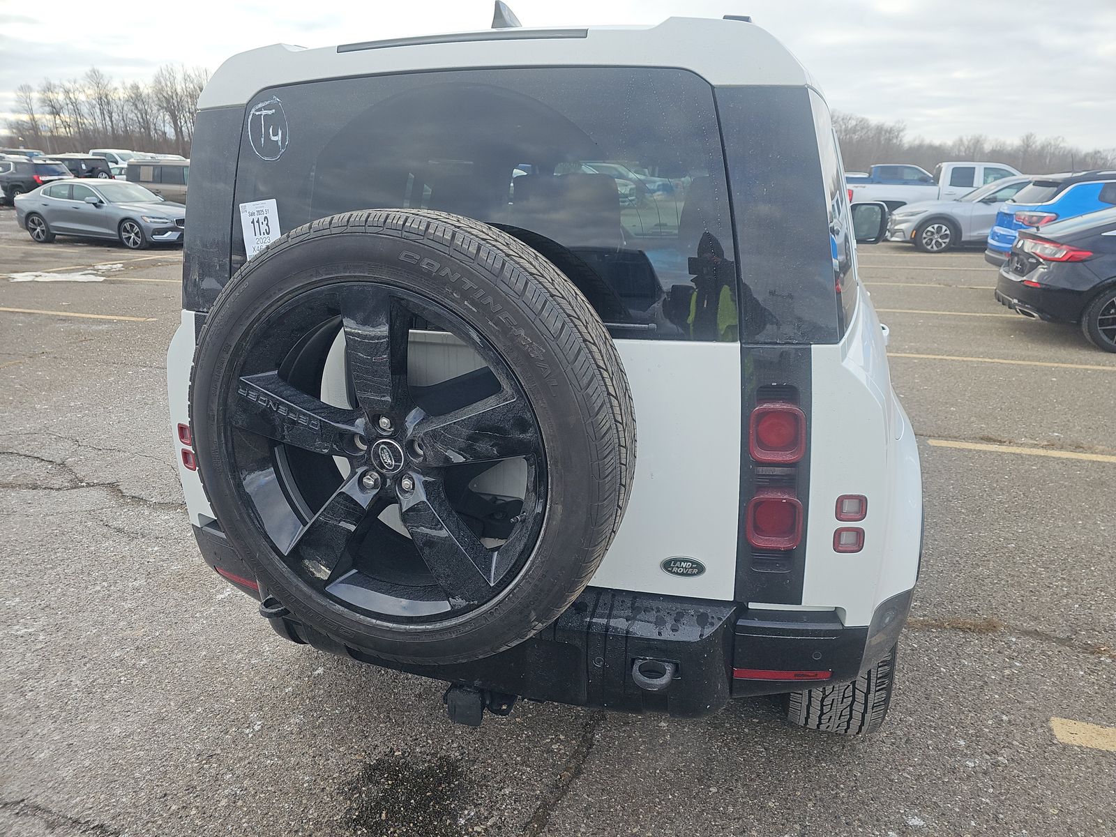 2023 Land Rover Defender 110 X-Dynamic SE AWD