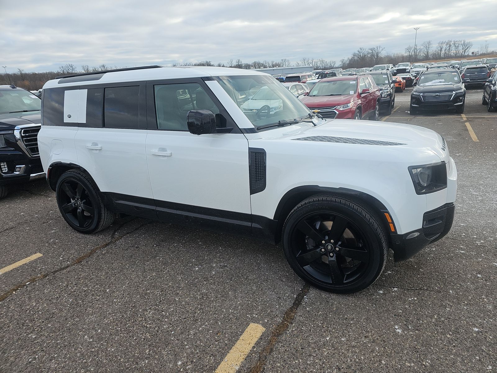 2023 Land Rover Defender 110 X-Dynamic SE AWD