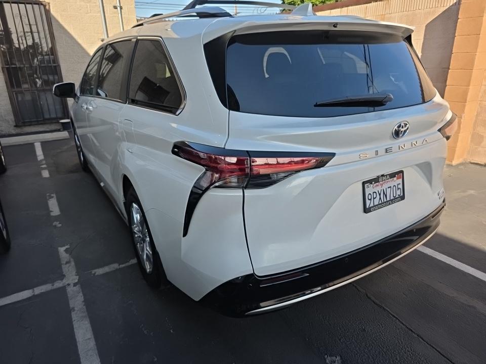 2024 Toyota Sienna Limited FWD