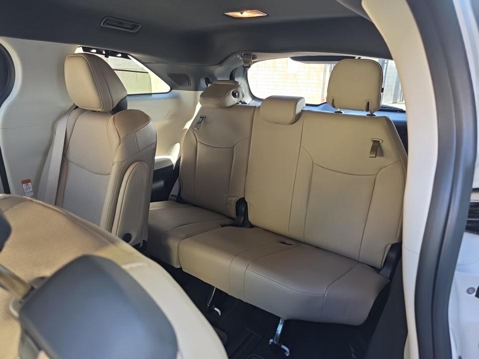 2024 Toyota Sienna Limited FWD
