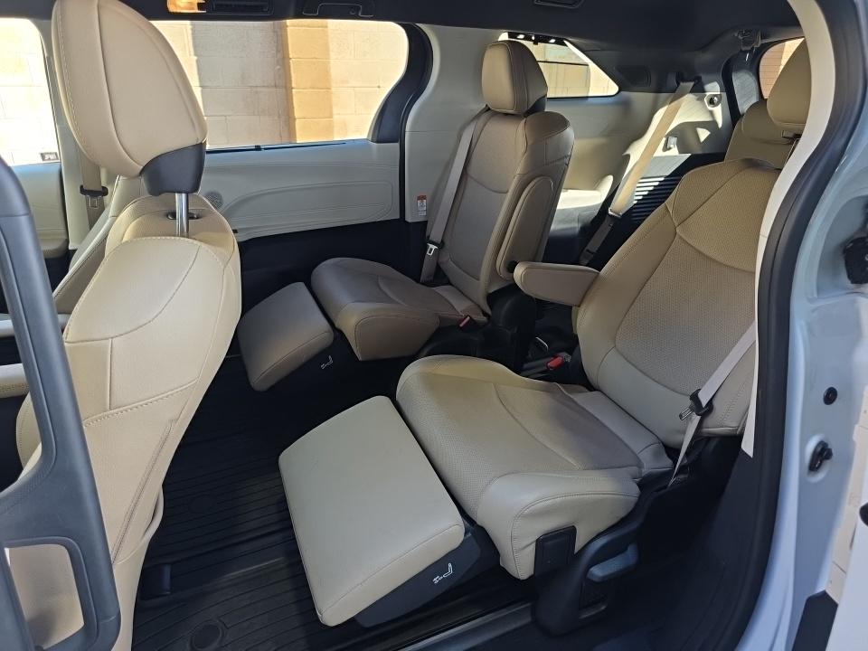 2024 Toyota Sienna Limited FWD