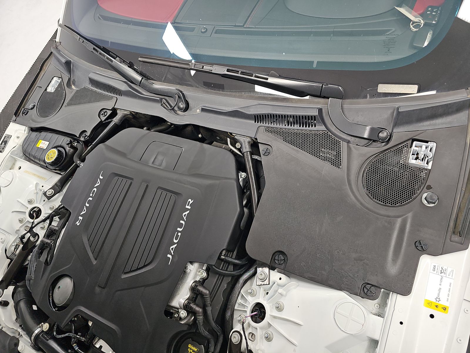 2022 Jaguar F-TYPE R AWD