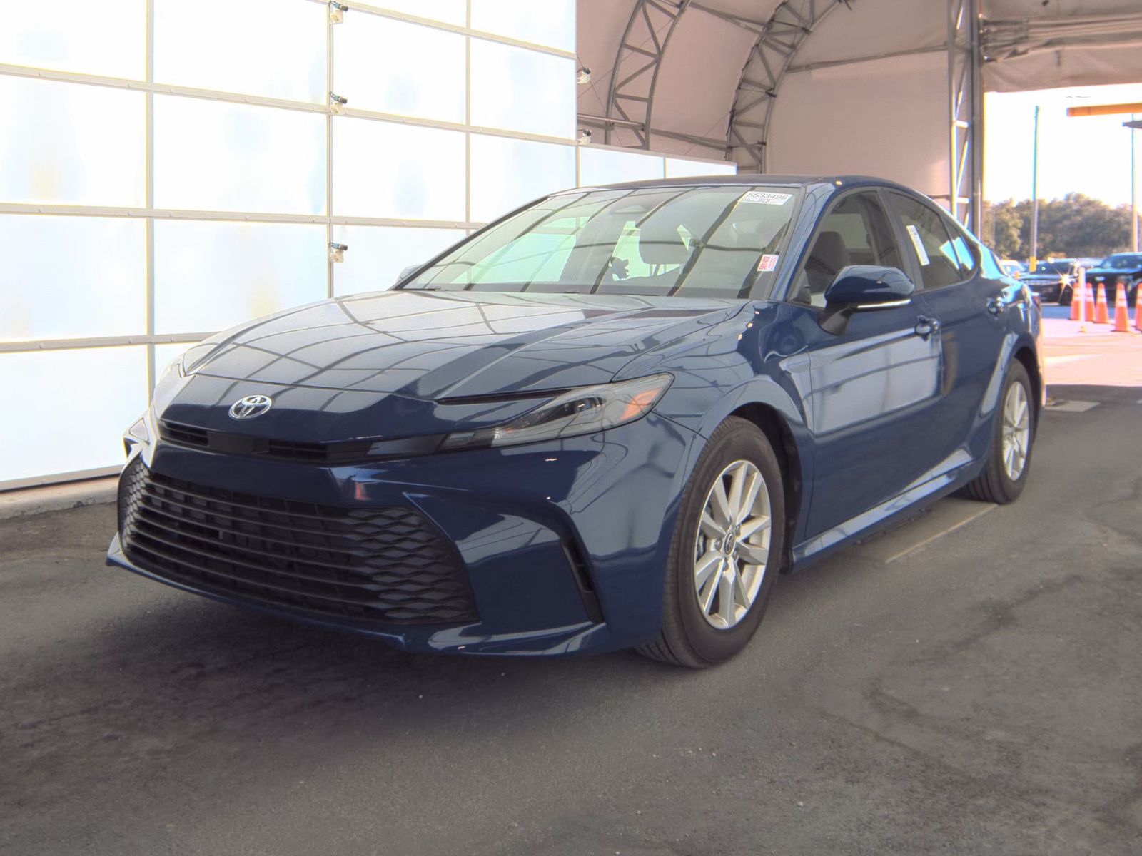 2025 Toyota Camry LE FWD