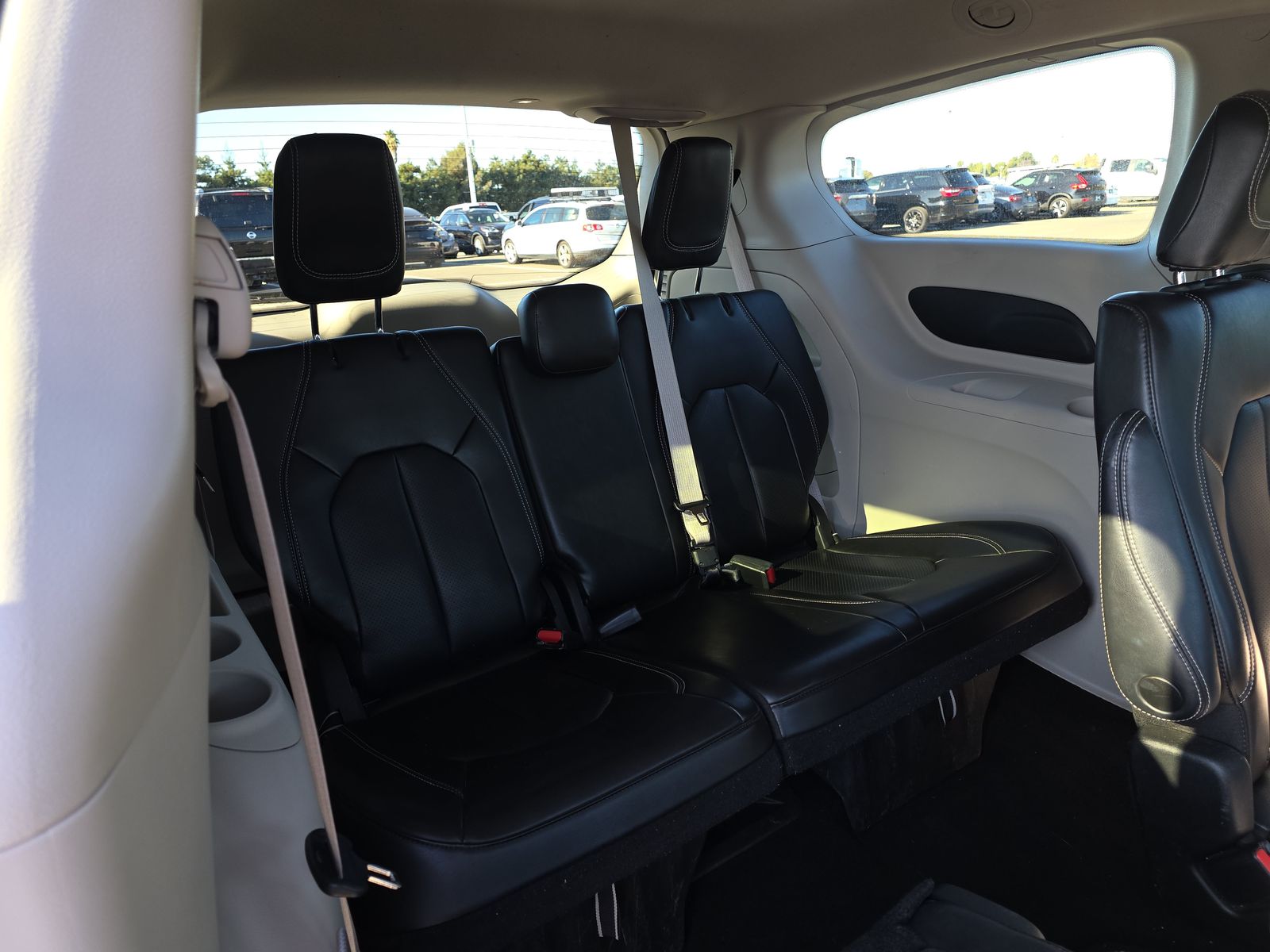 2023 Chrysler Pacifica Touring L FWD