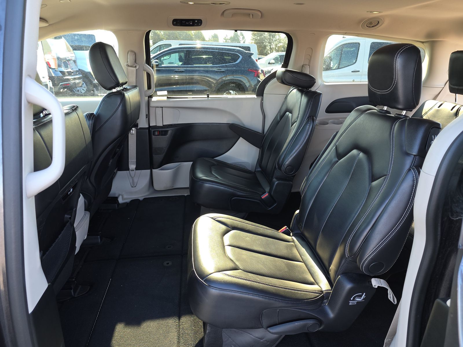 2023 Chrysler Pacifica Touring L FWD