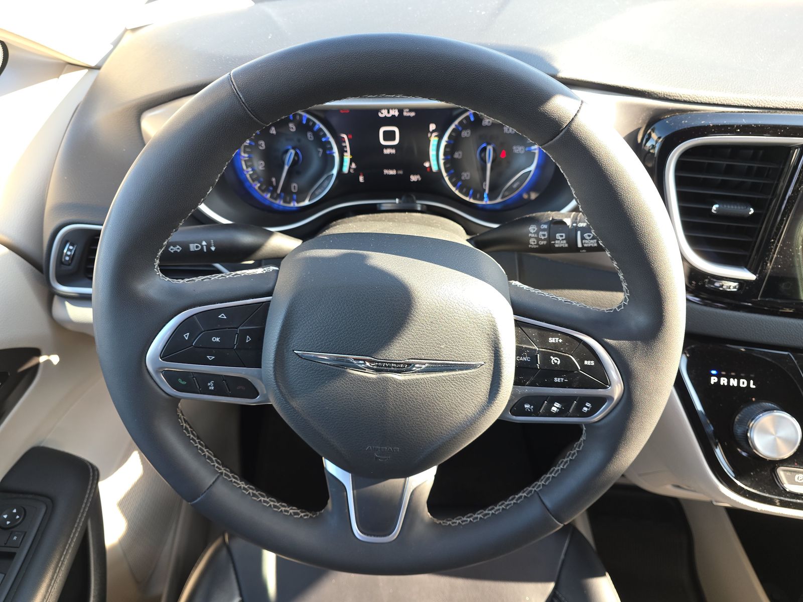 2023 Chrysler Pacifica Touring L FWD