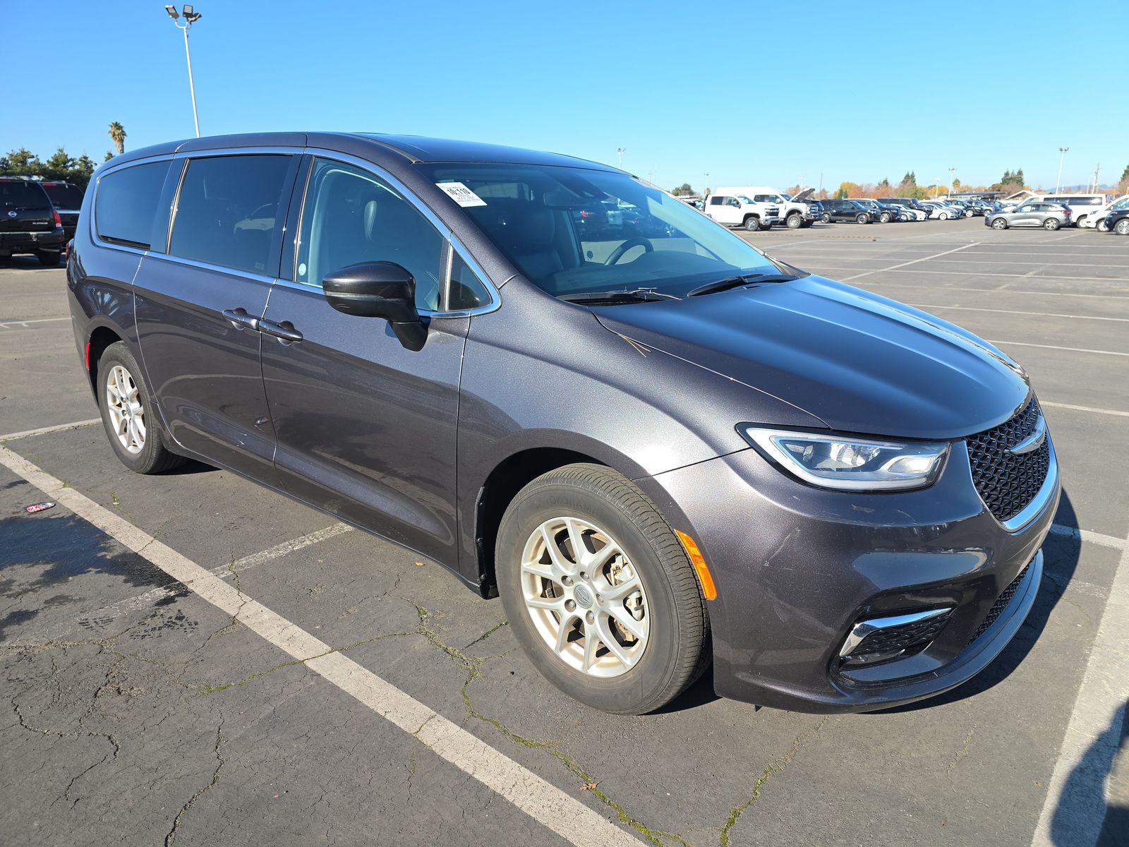 2023 Chrysler Pacifica Touring L FWD