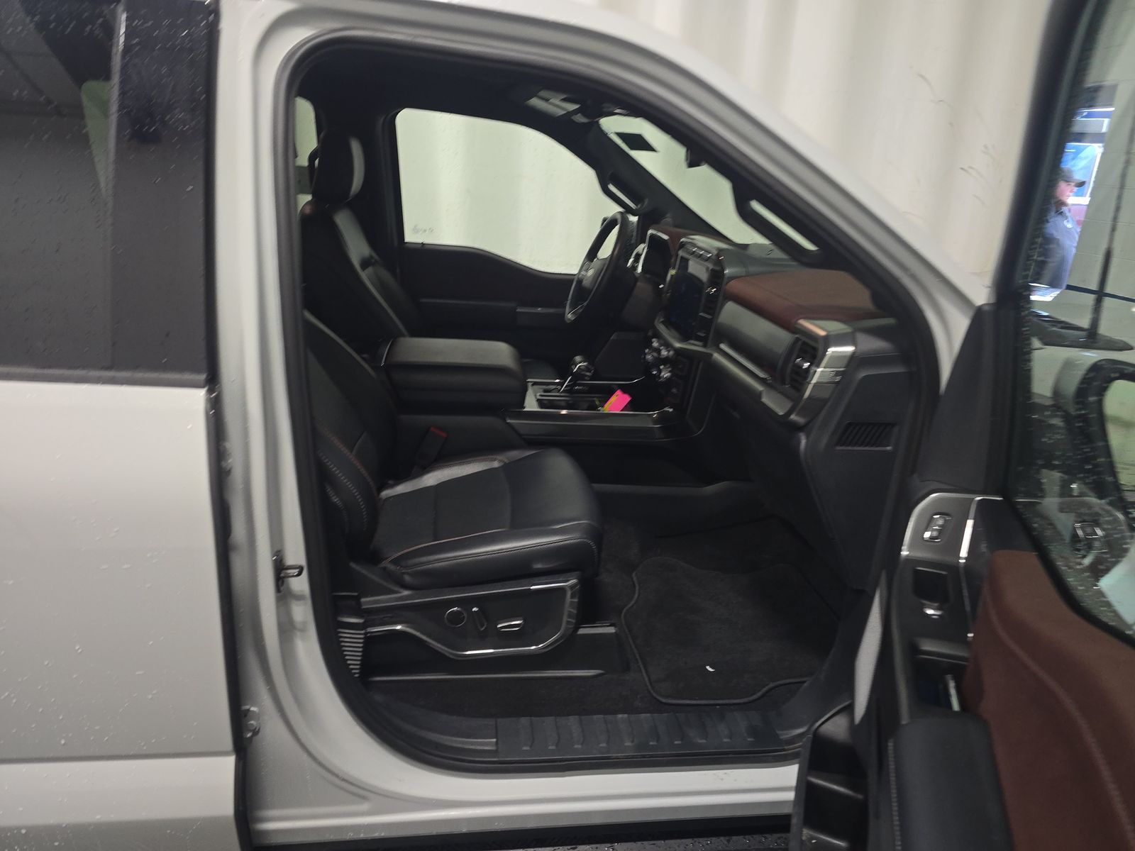 2023 Ford F-150 Lariat AWD