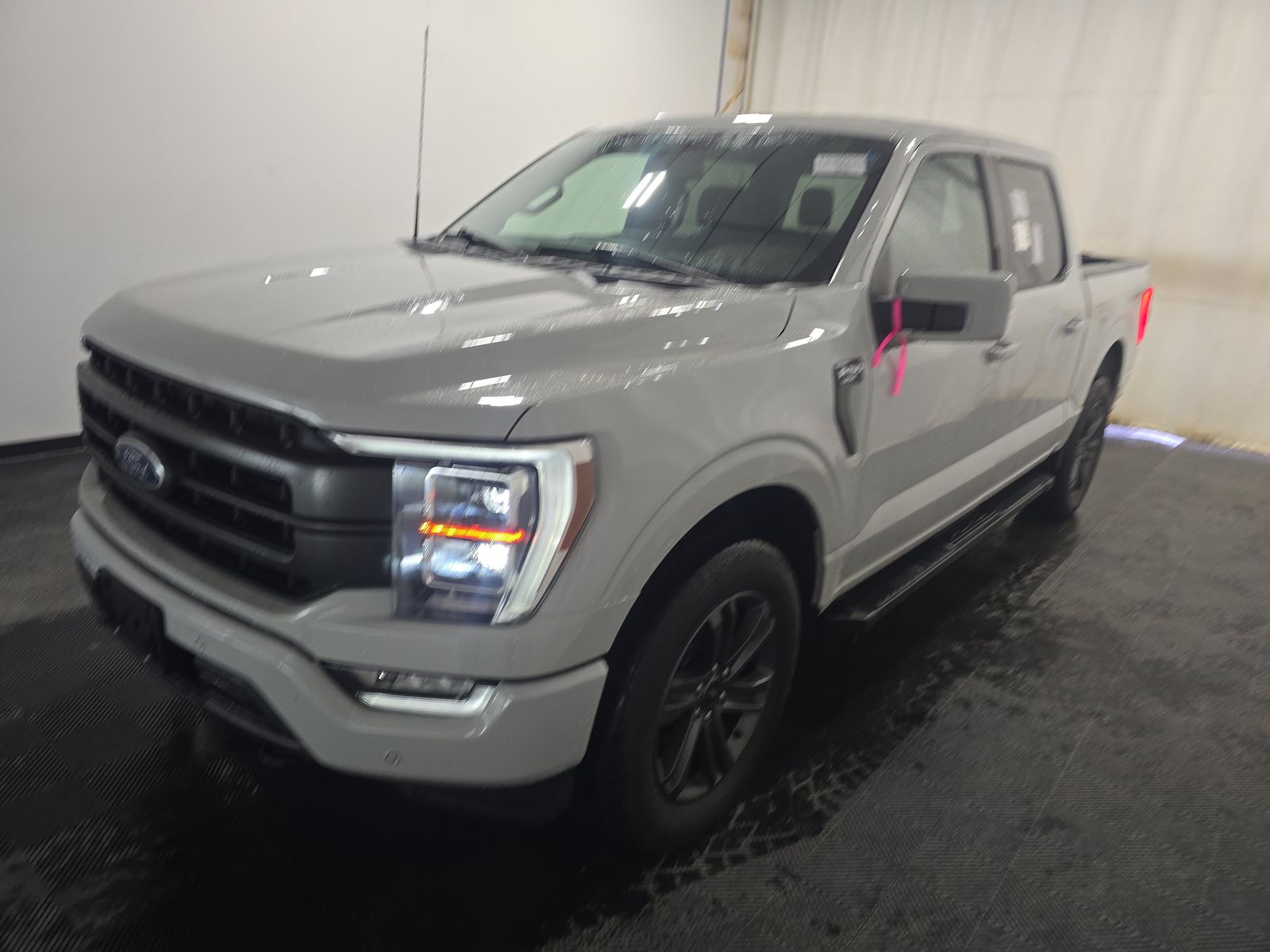 2023 Ford F-150 Lariat AWD