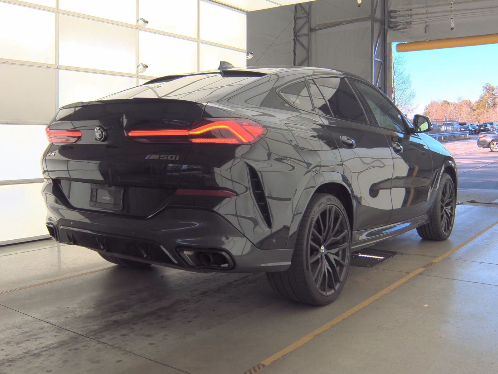 2021 BMW X6 M50i AWD