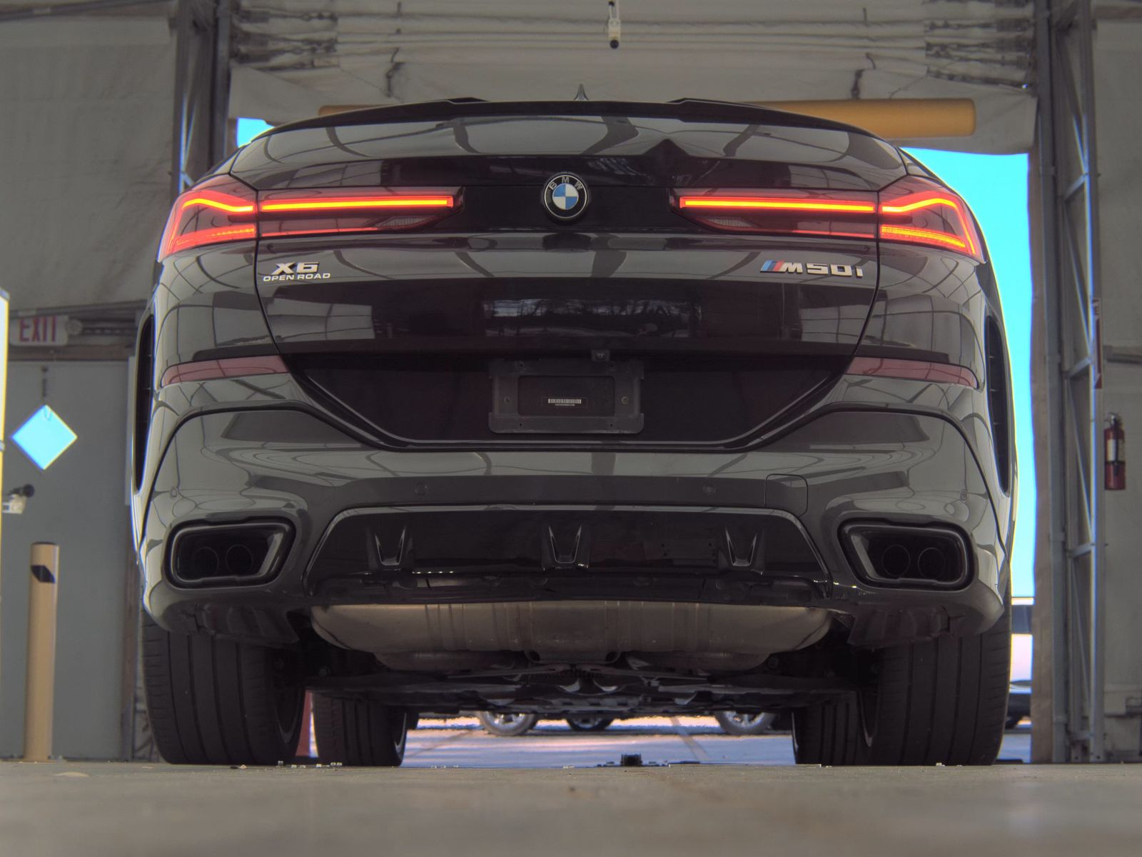 2021 BMW X6 M50i AWD