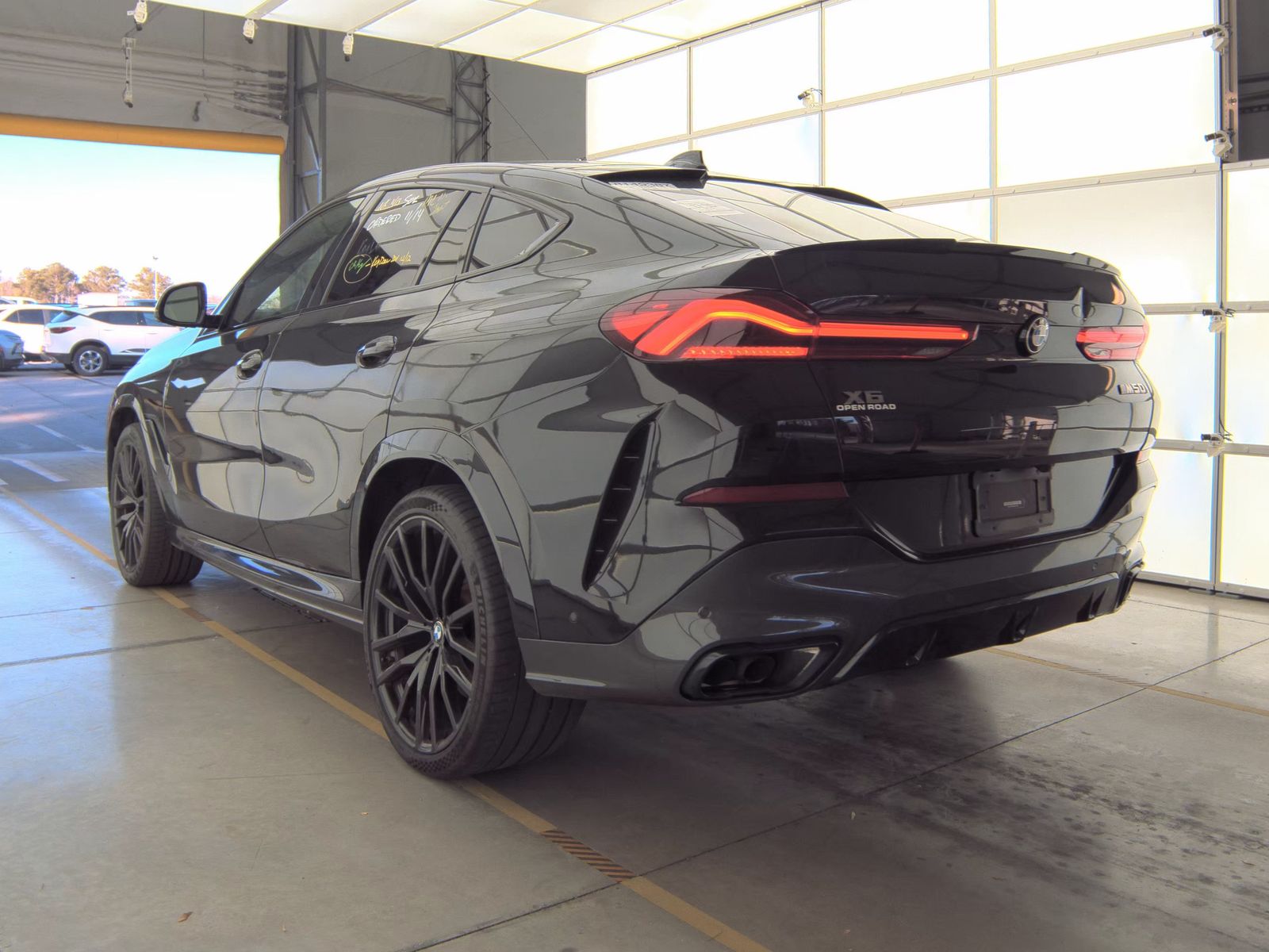 2021 BMW X6 M50i AWD