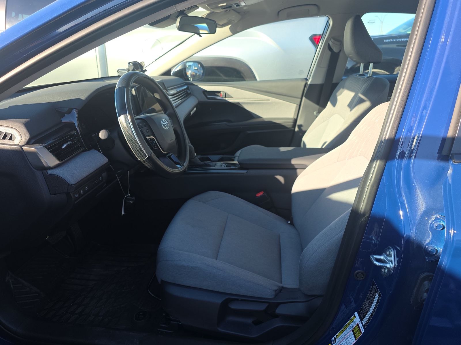 2025 Toyota Camry LE FWD