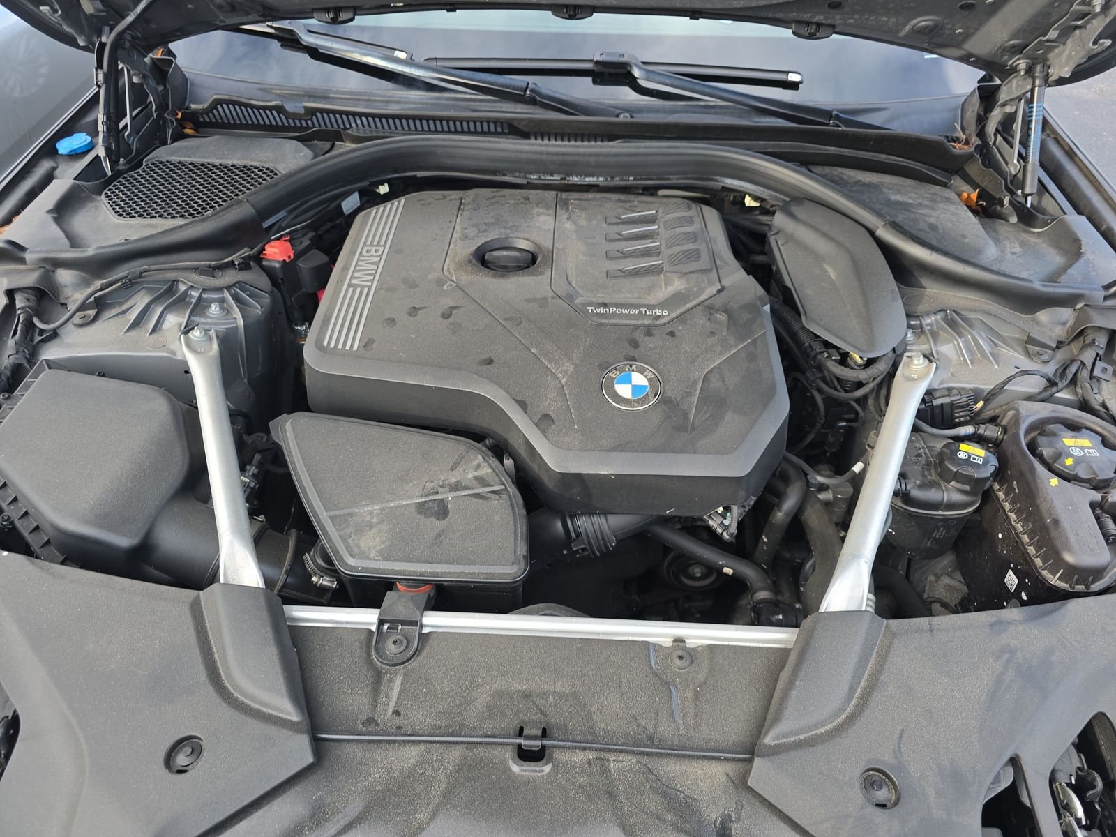 2022 BMW 5 Series 530i RWD