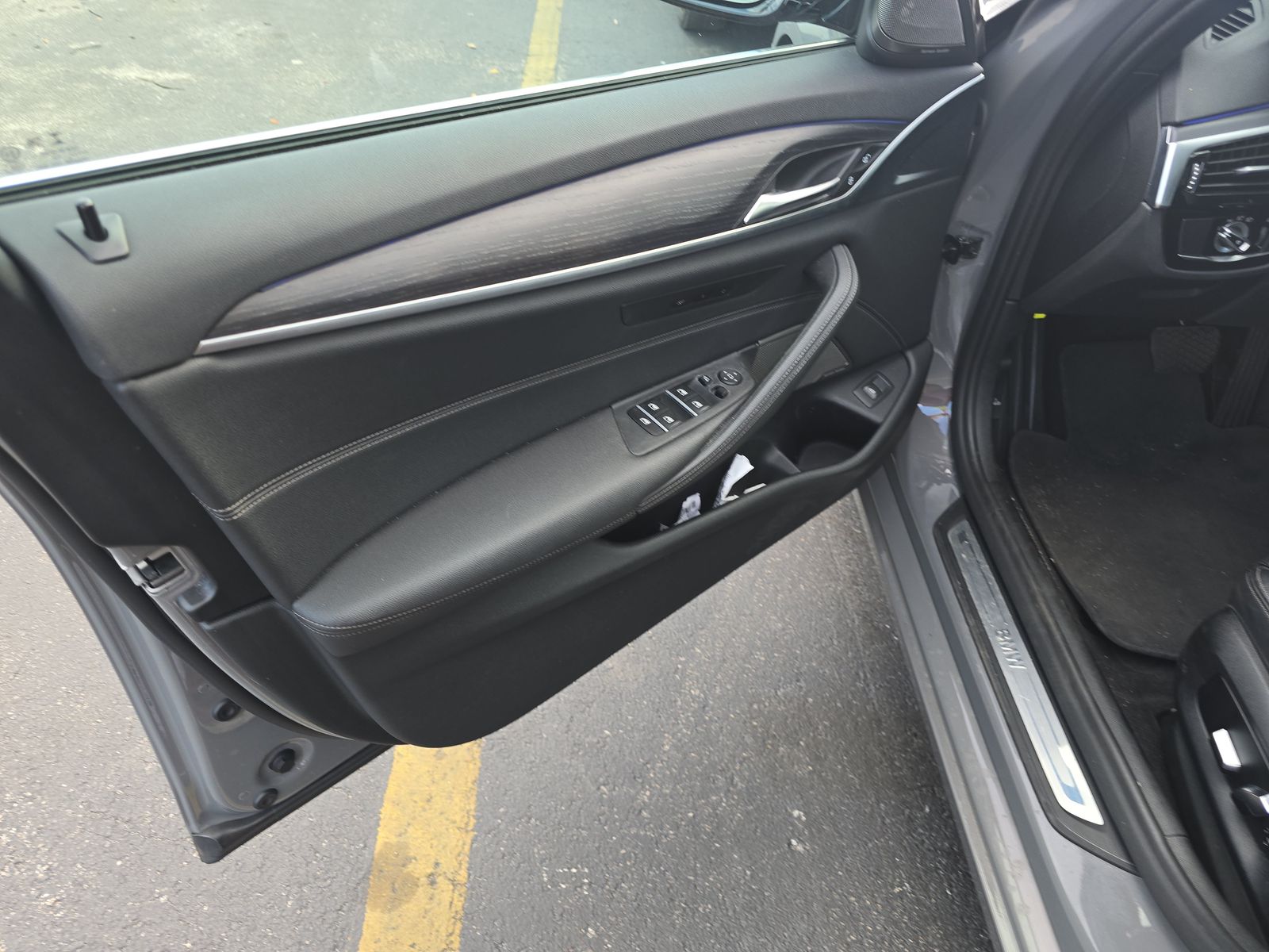 2022 BMW 5 Series 530i RWD