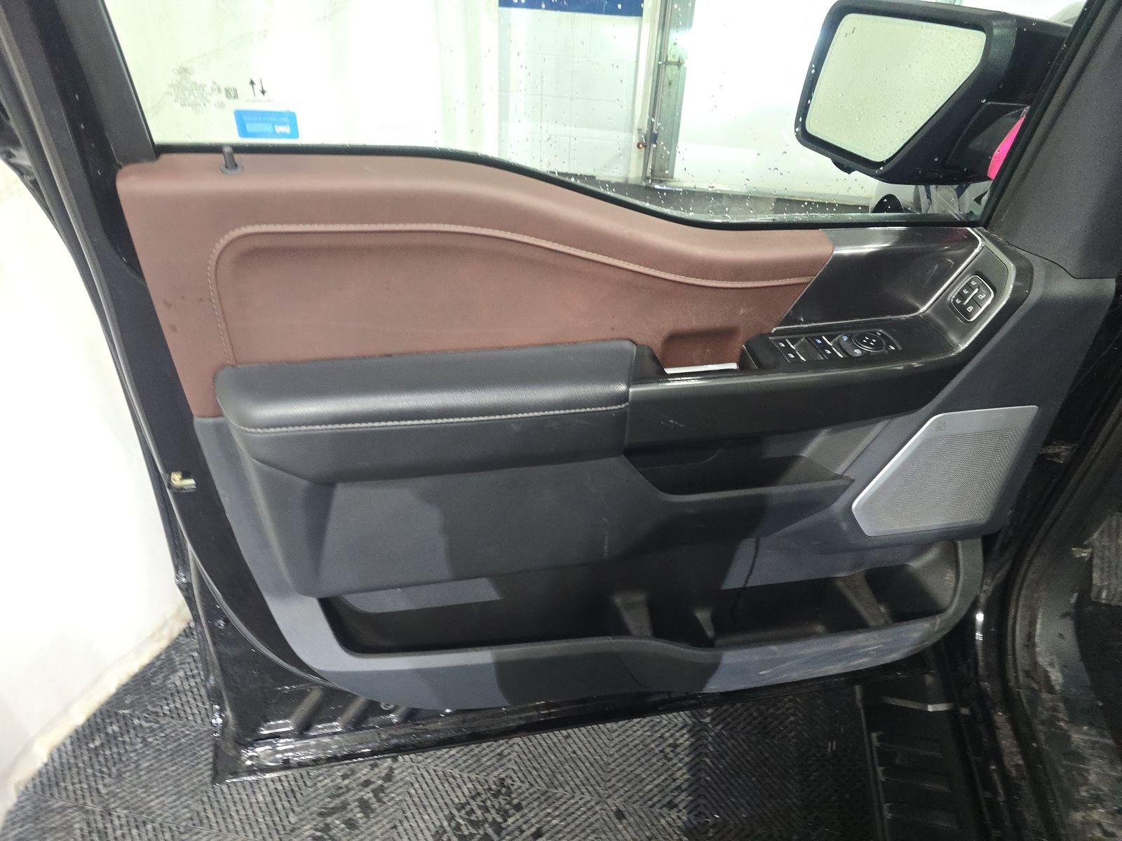 2023 Ford F-150 Lariat AWD