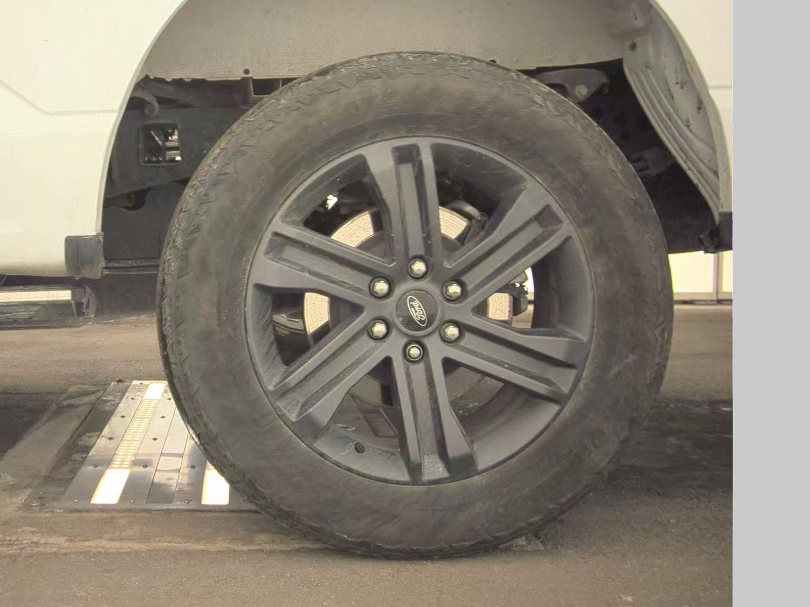 2023 Ford F-150 Hybrid Lariat AWD