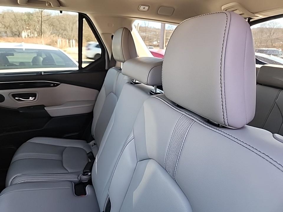 2024 Honda Pilot Touring AWD