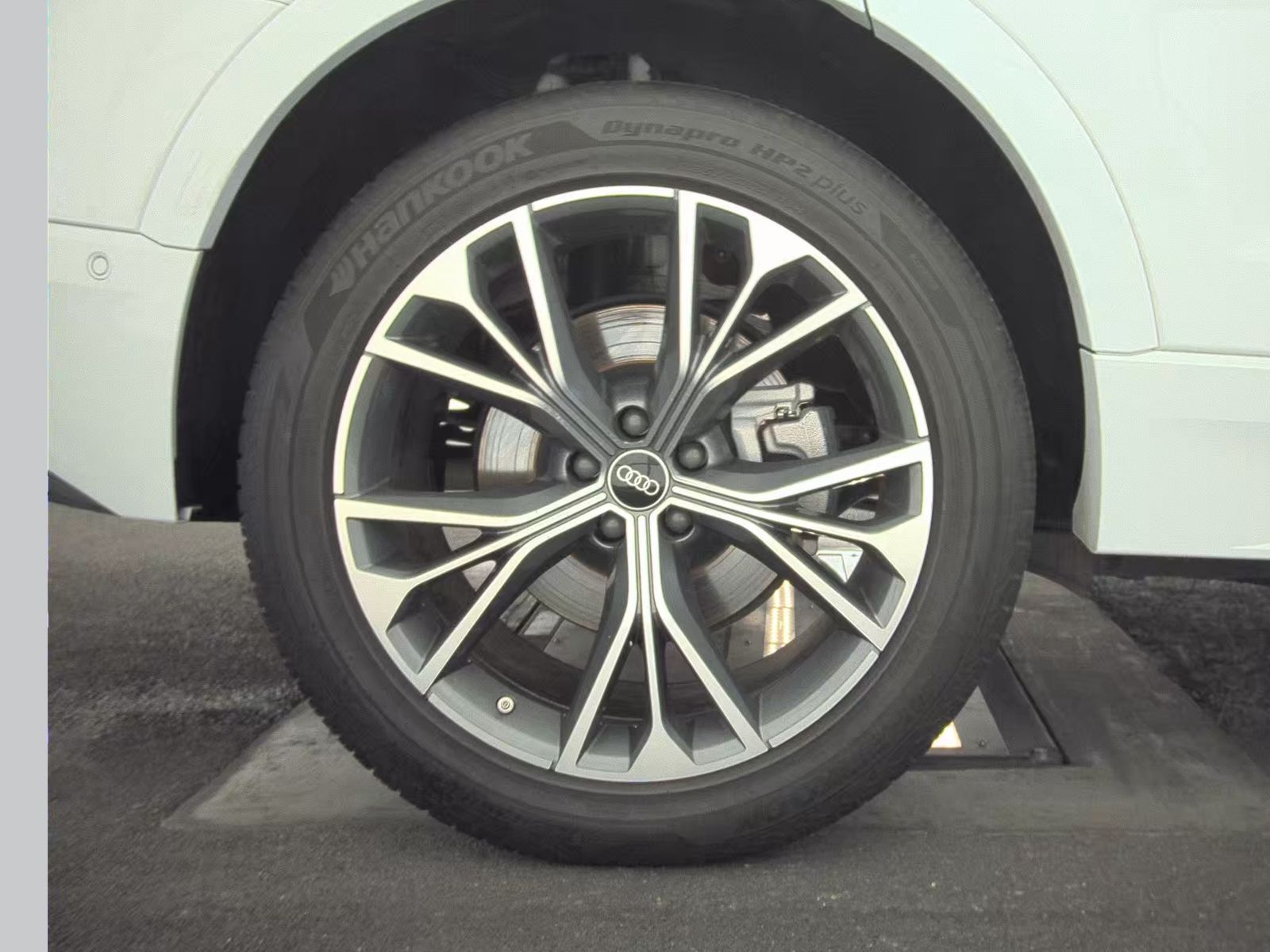 2022 Audi Q8 Premium AWD