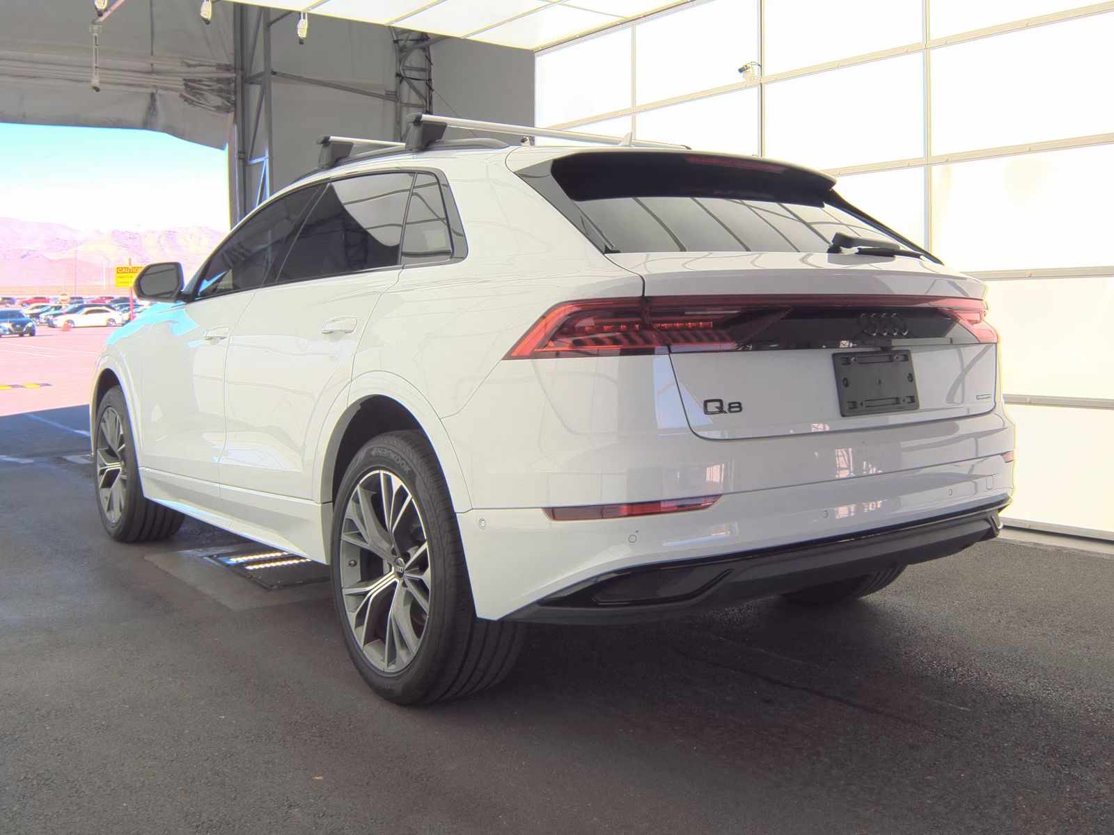 2022 Audi Q8 Premium AWD