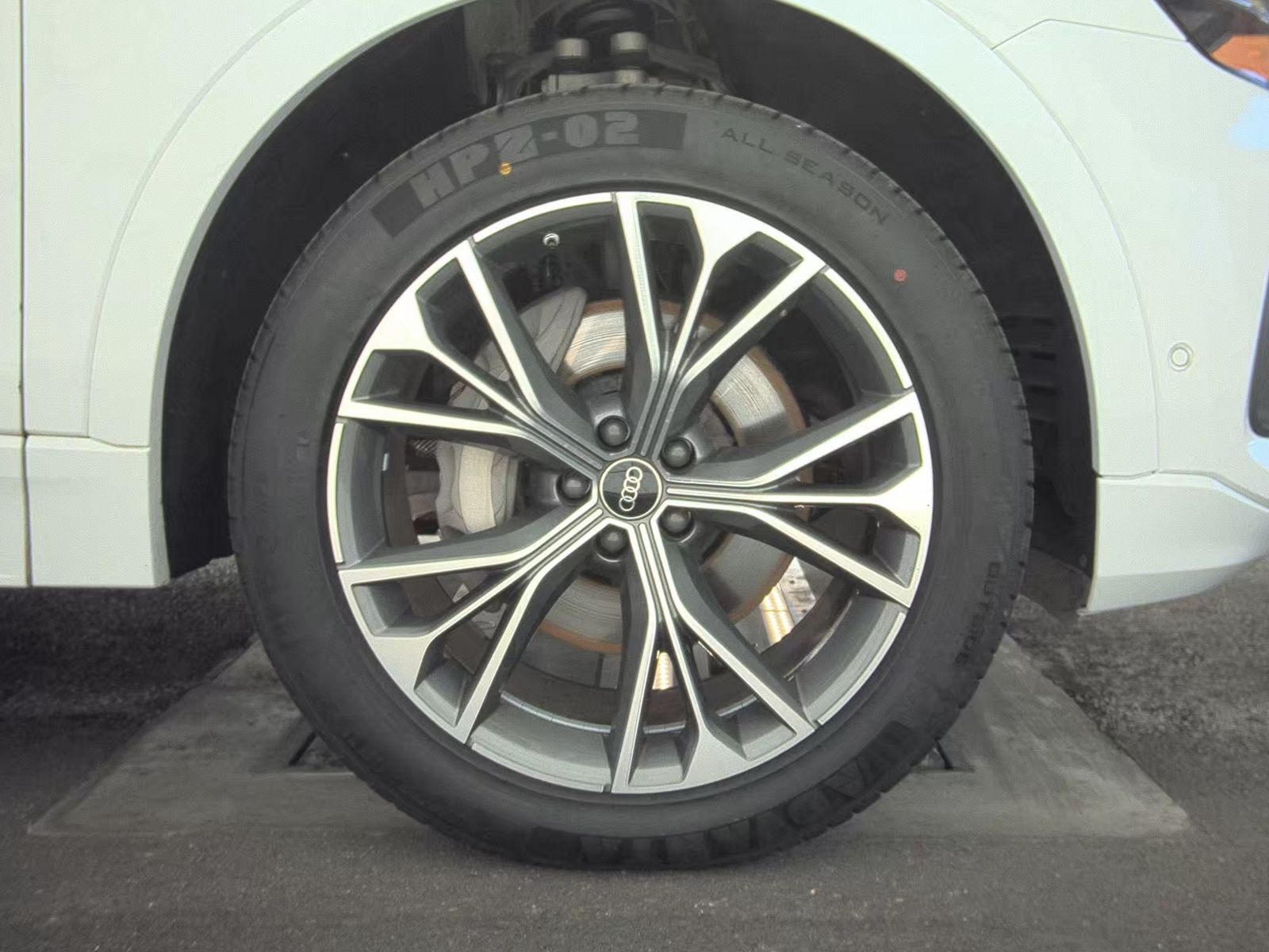 2022 Audi Q8 Premium AWD