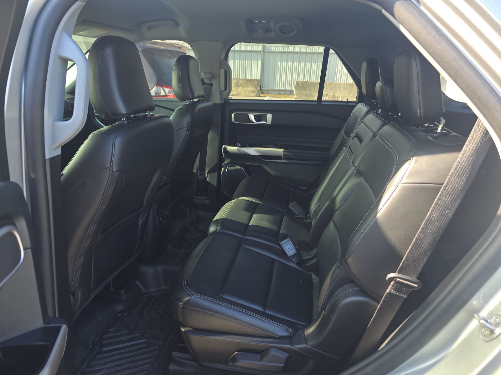 2023 Ford Explorer XLT RWD