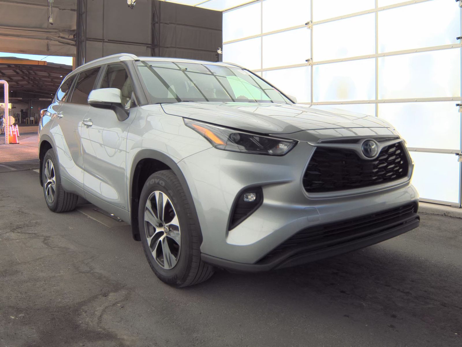 2023 Toyota Highlander Hybrid XLE AWD