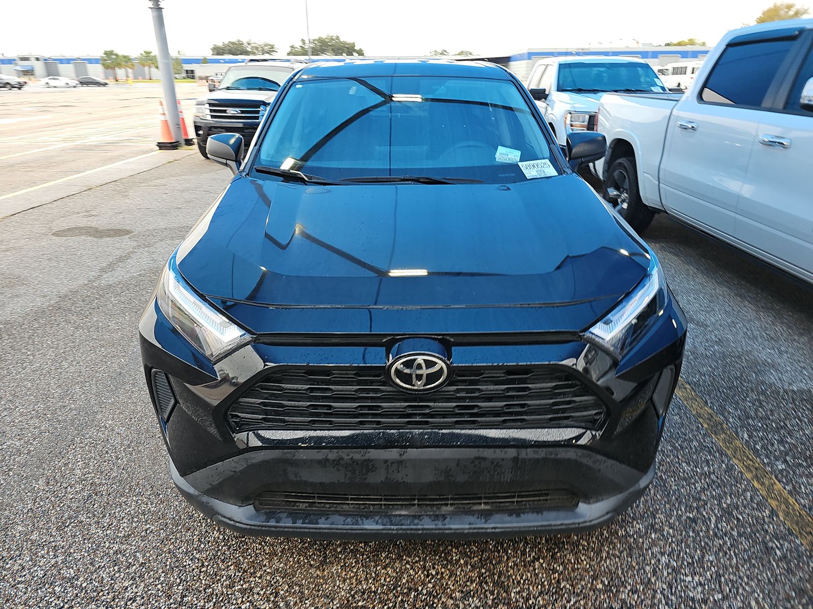 2023 Toyota RAV4 LE FWD