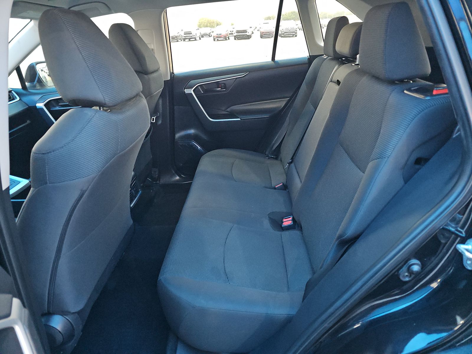 2023 Toyota RAV4 LE FWD