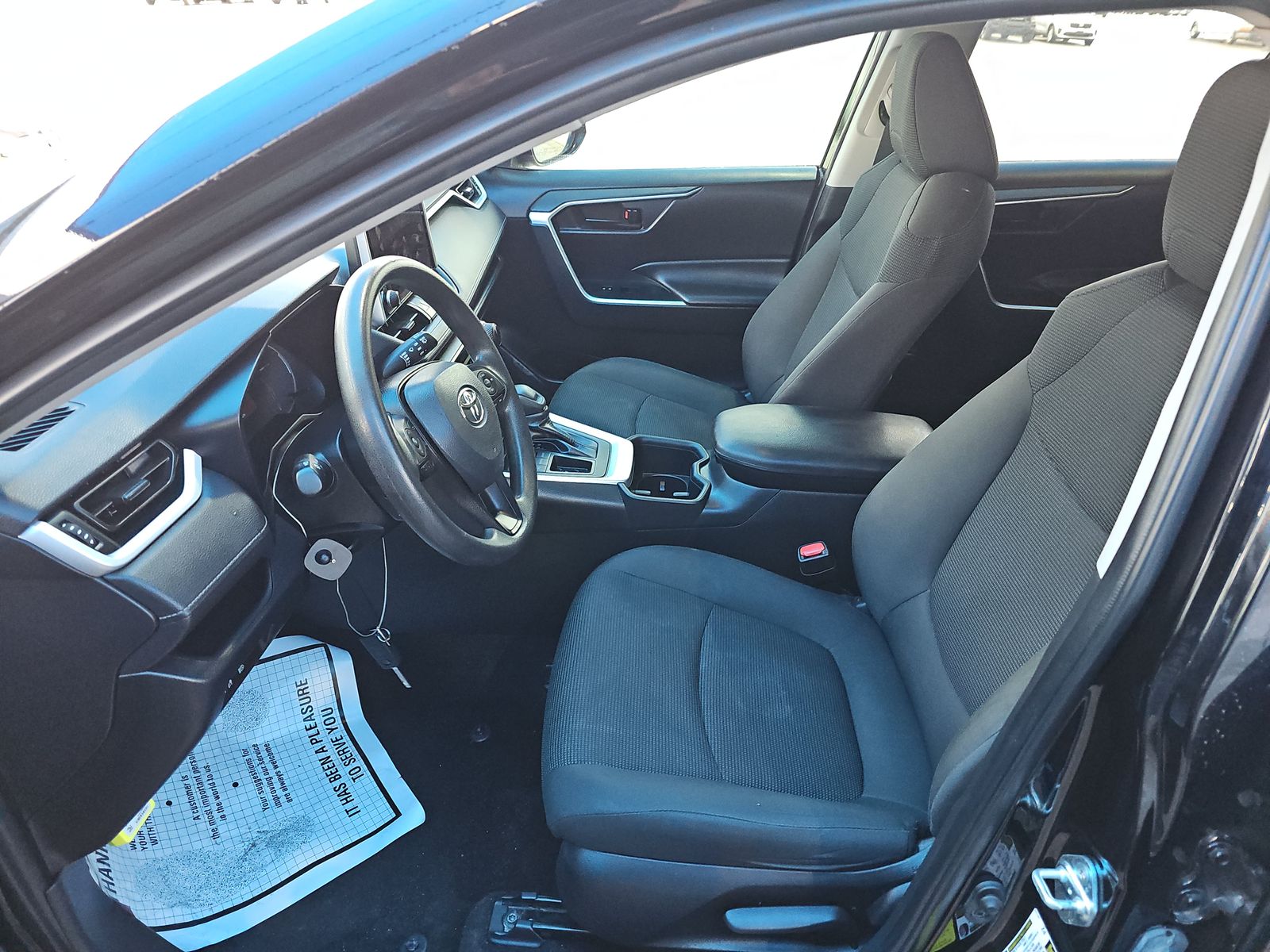 2023 Toyota RAV4 LE FWD