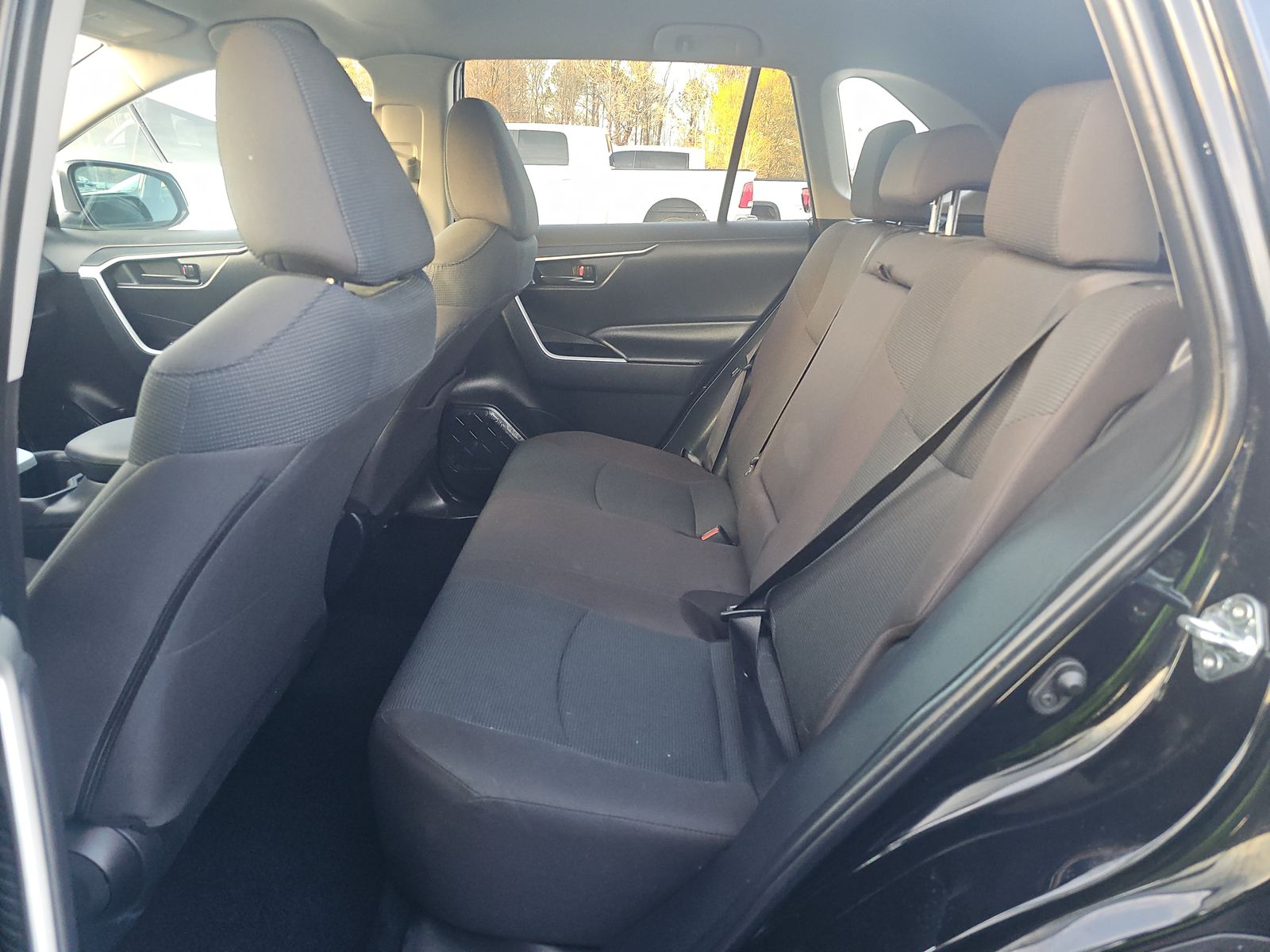 2025 Toyota RAV4 LE FWD