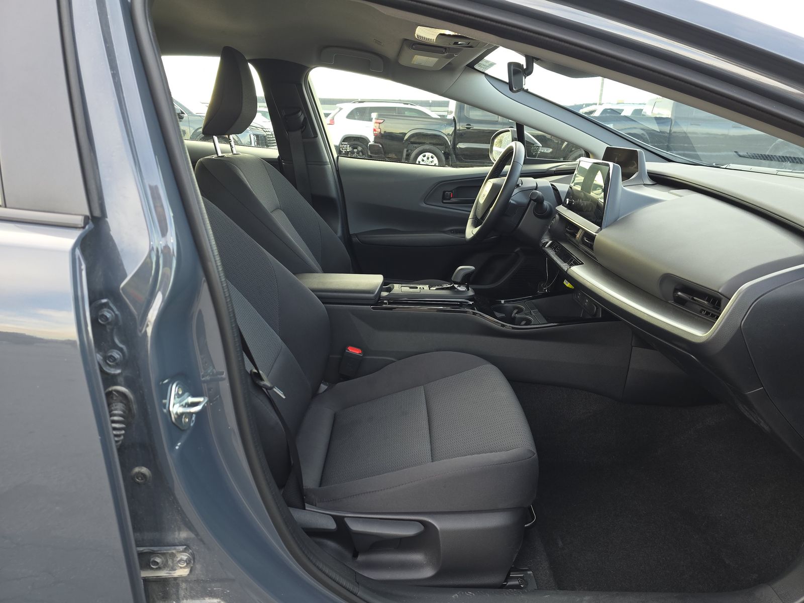 2025 Toyota Prius LE FWD