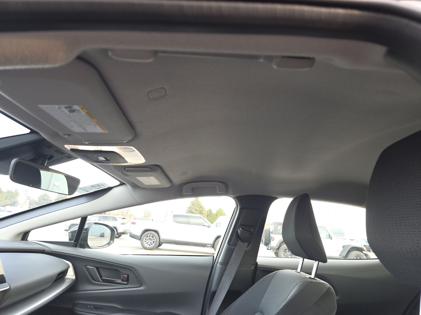 2025 Toyota Prius LE FWD