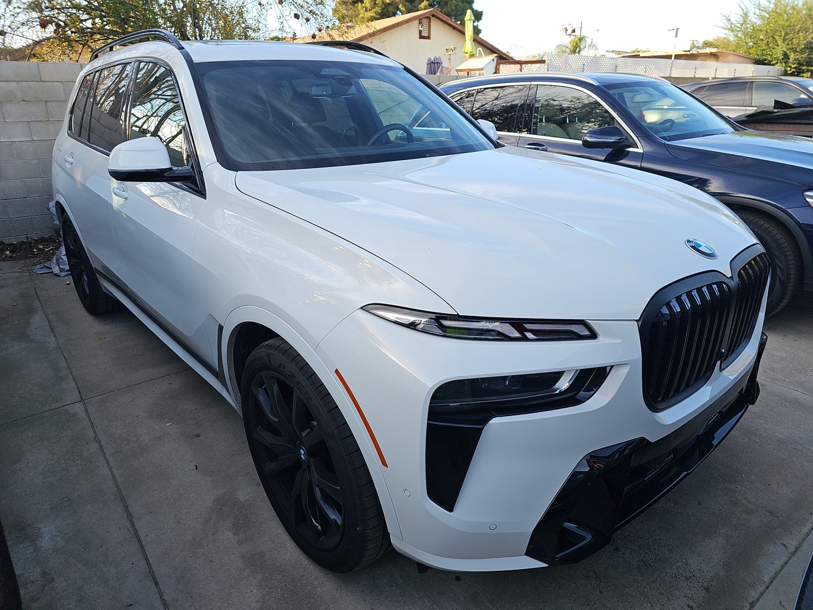 2025 BMW X7 xDrive40i AWD