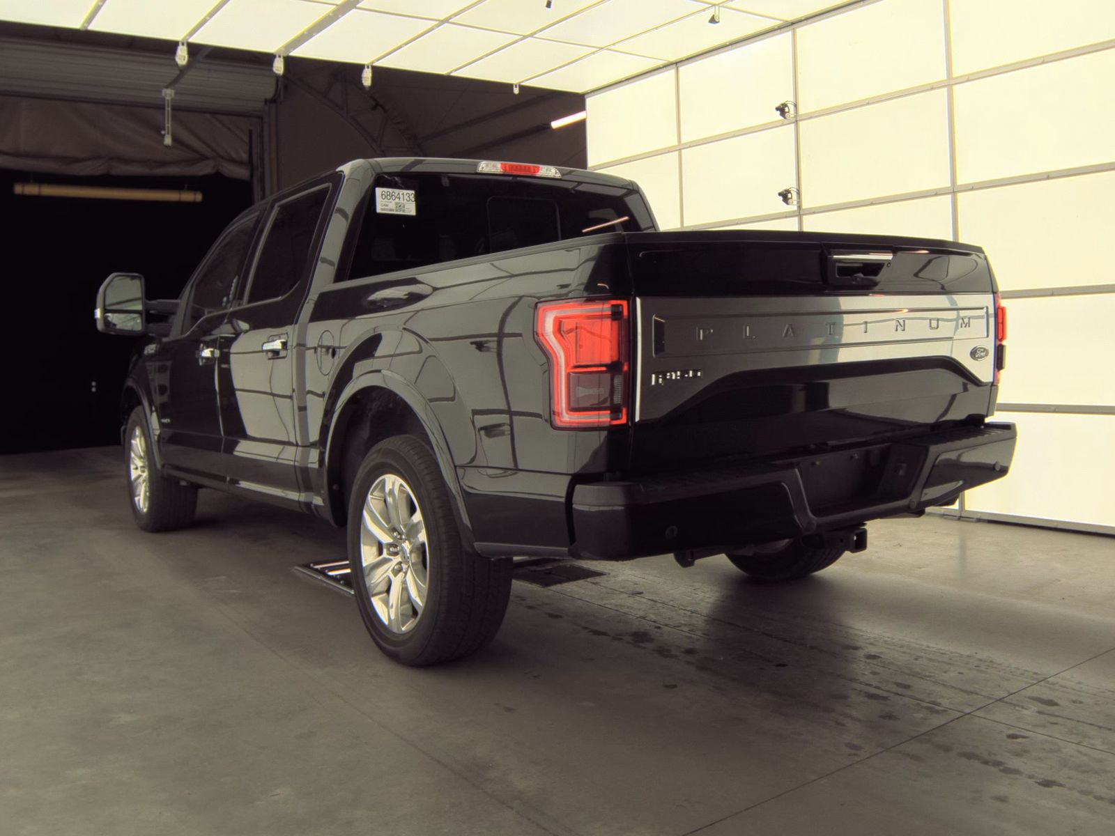 2015 Ford F-150 Platinum RWD