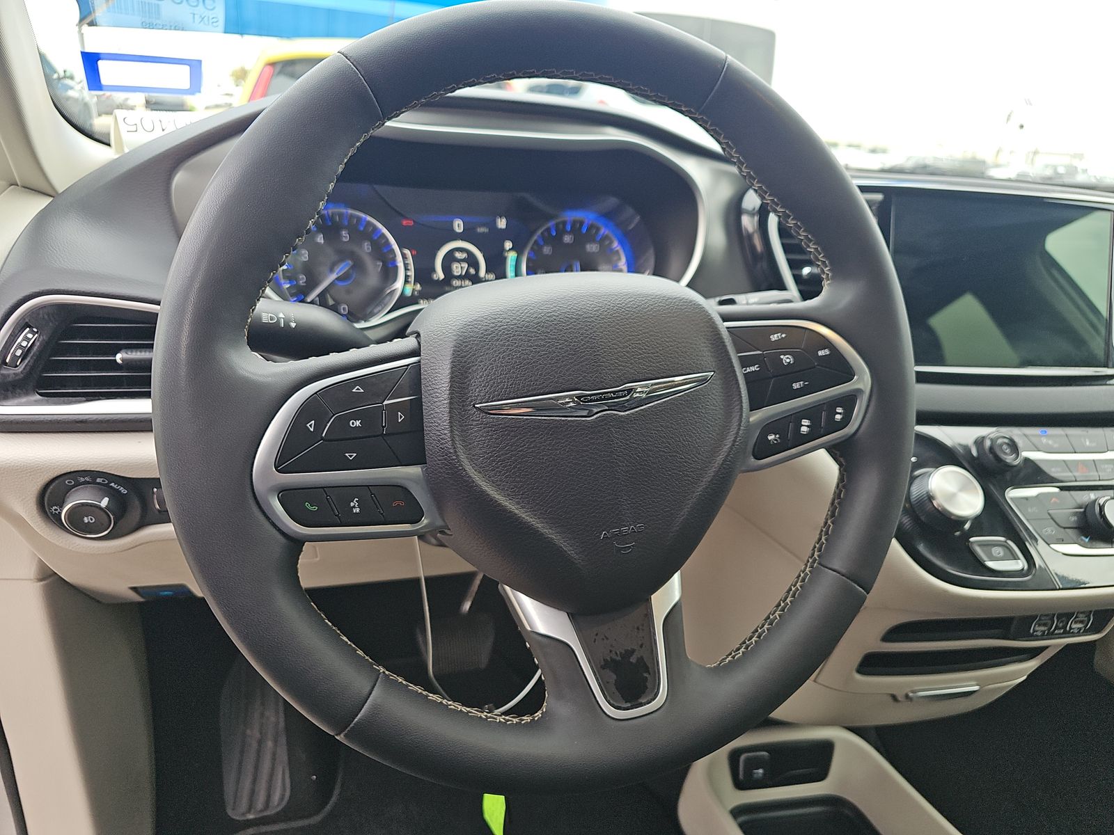 2024 Chrysler Pacifica Touring L FWD