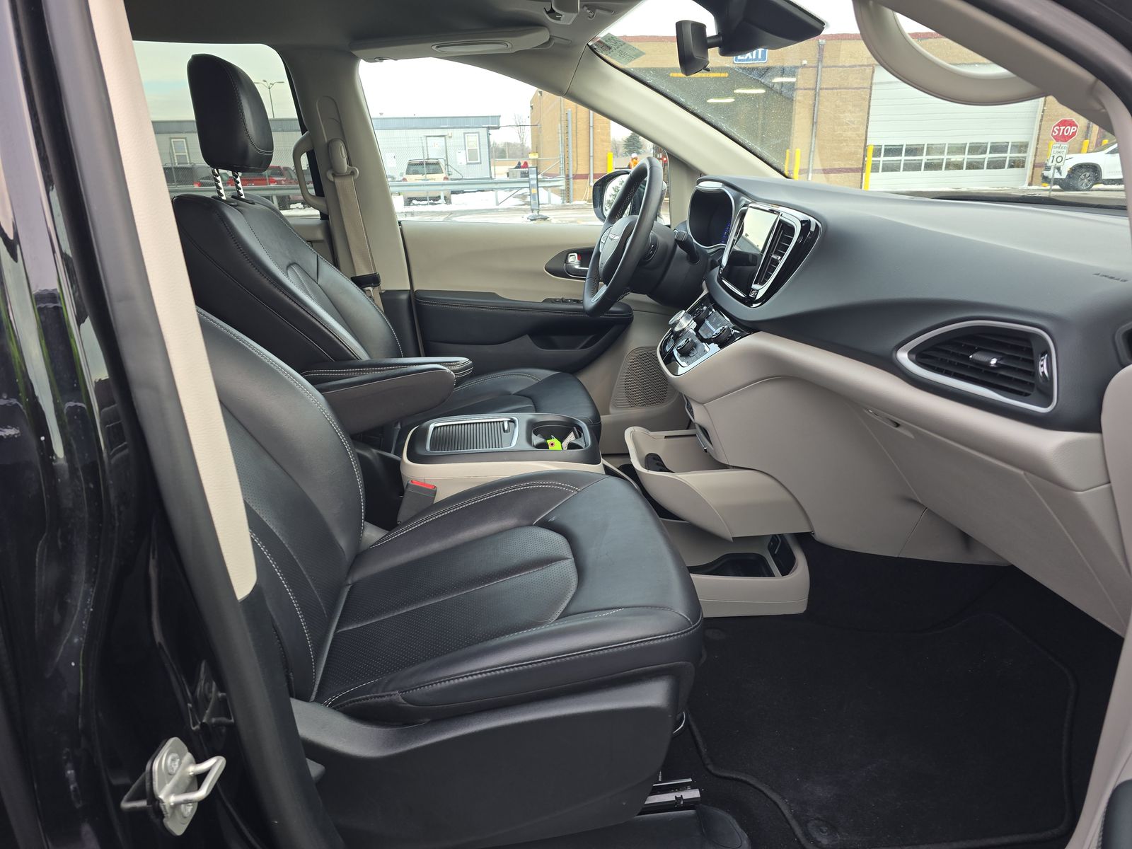 2024 Chrysler Pacifica Touring L FWD