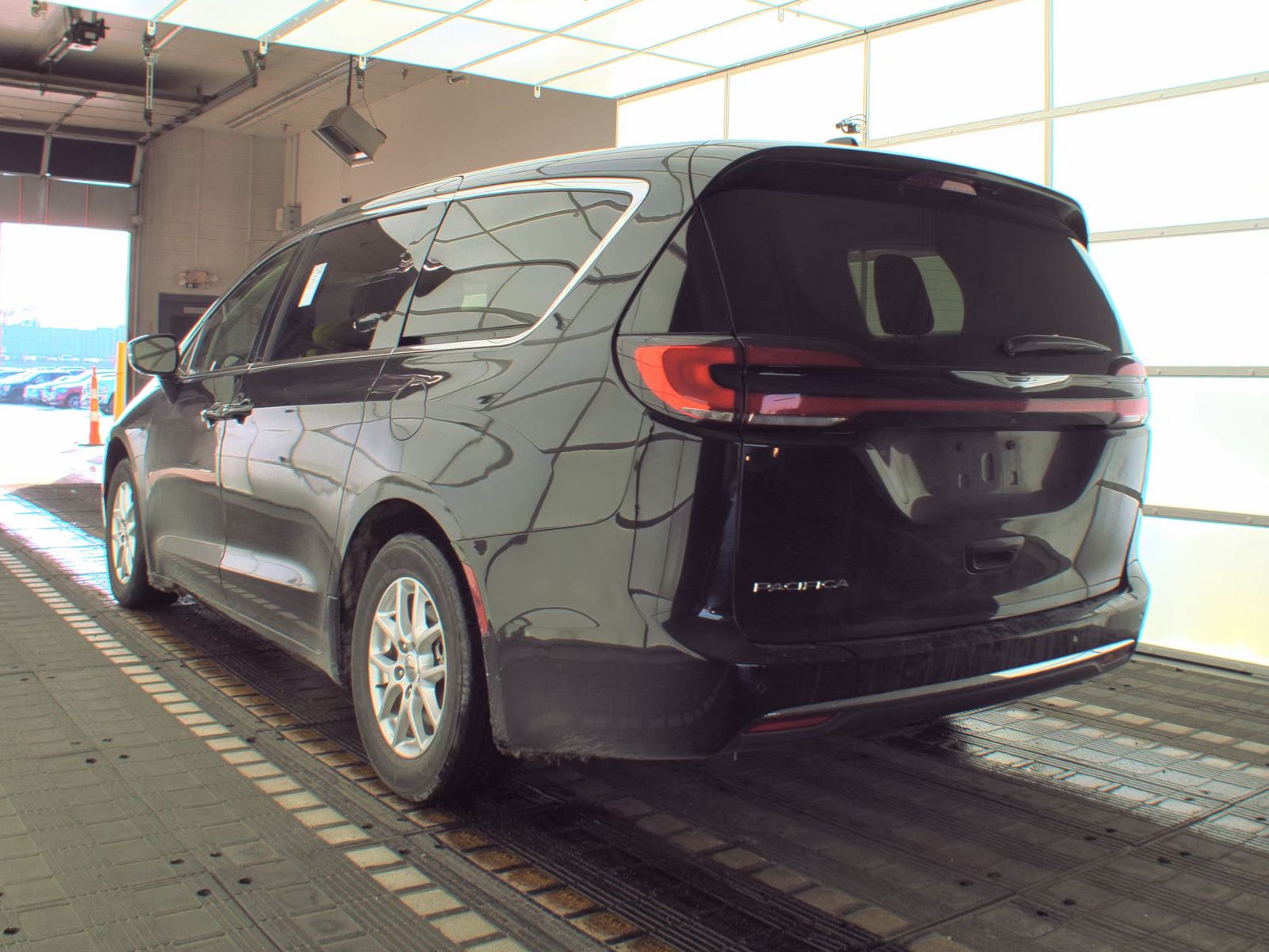 2024 Chrysler Pacifica Touring L FWD