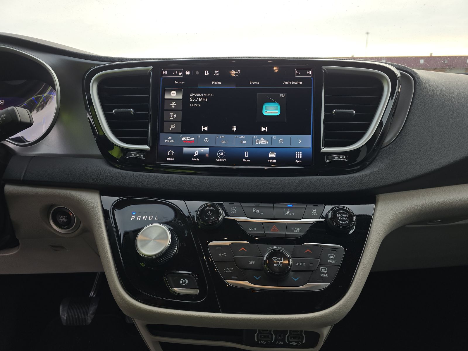 2024 Chrysler Pacifica Touring L FWD