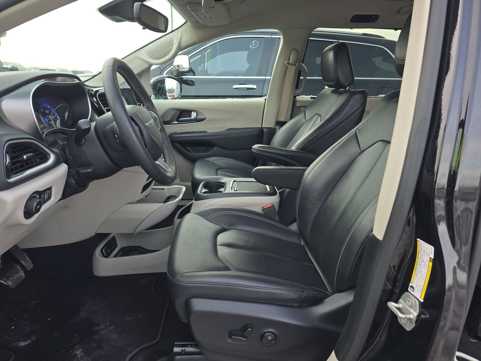 2024 Chrysler Pacifica Touring L FWD