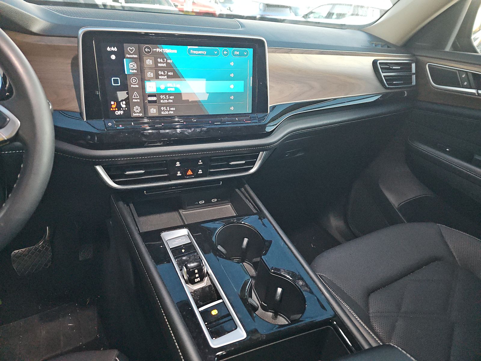 2024 Volkswagen Atlas 2.0T SE AWD