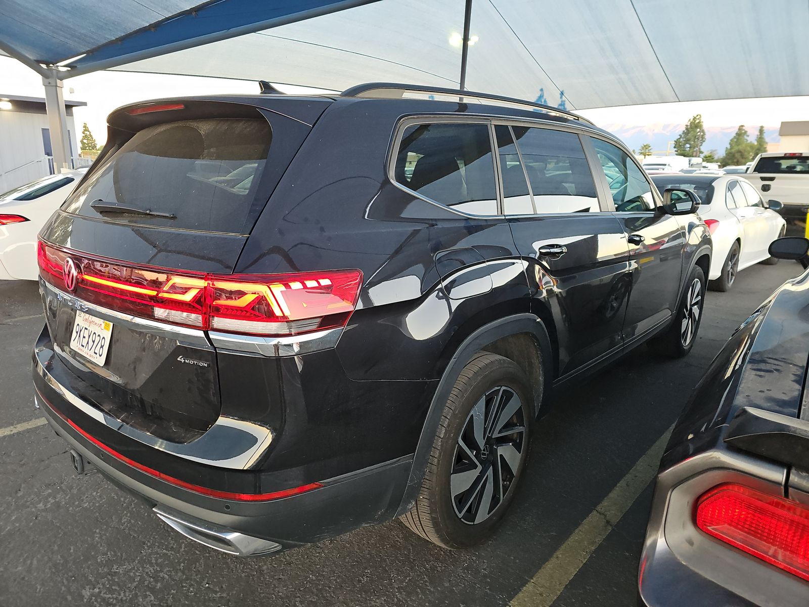 2024 Volkswagen Atlas 2.0T SE AWD