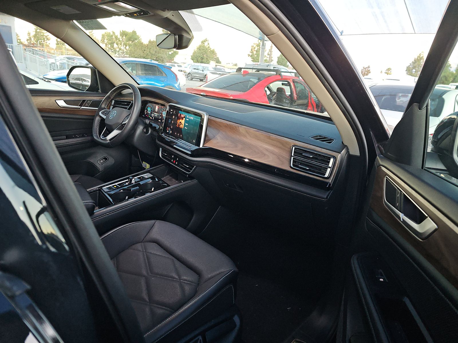 2024 Volkswagen Atlas 2.0T SE AWD