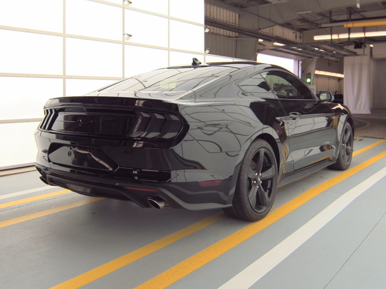 2022 Ford Mustang EcoBoost Premium RWD