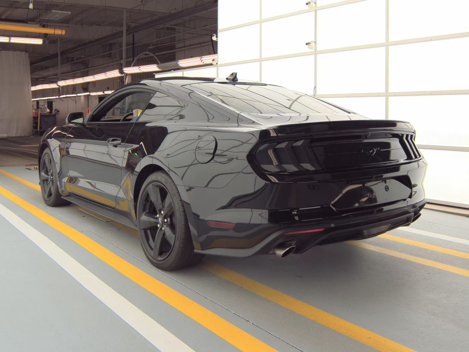 2022 Ford Mustang EcoBoost Premium RWD