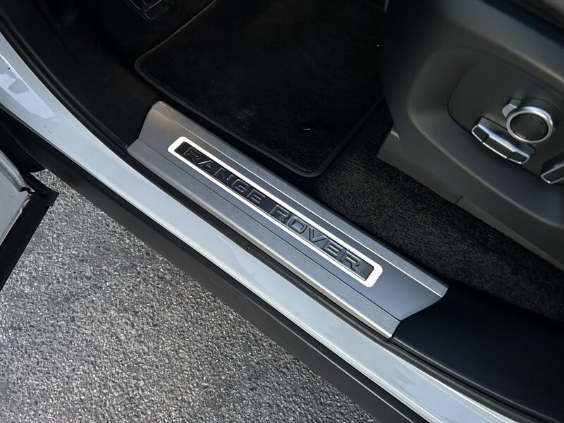 2017 Land Rover Range Rover Supercharged LWB AWD