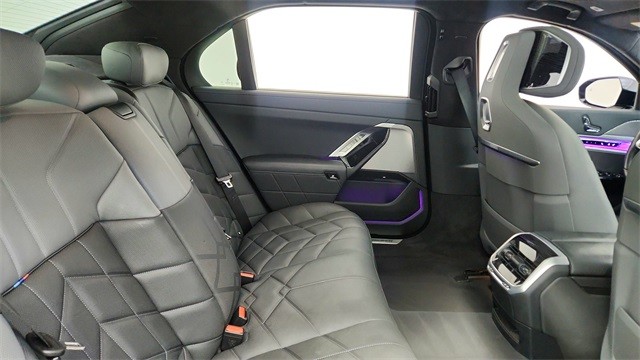 2024 BMW 7 Series 740i RWD