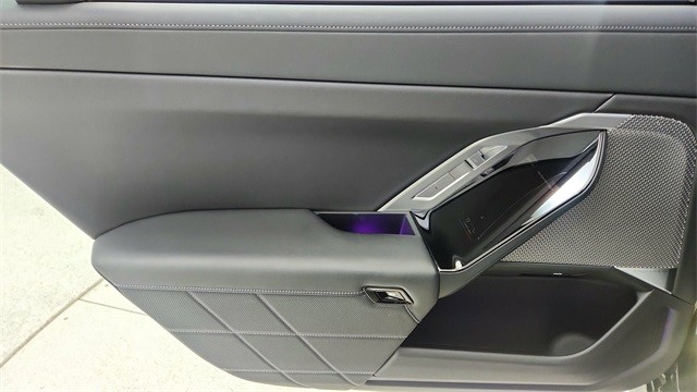 2024 BMW 7 Series 740i RWD