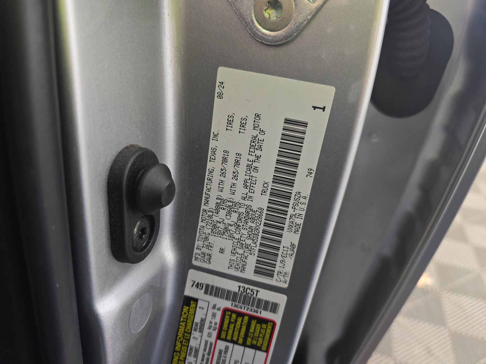 2024 Toyota Tundra SR5 AWD