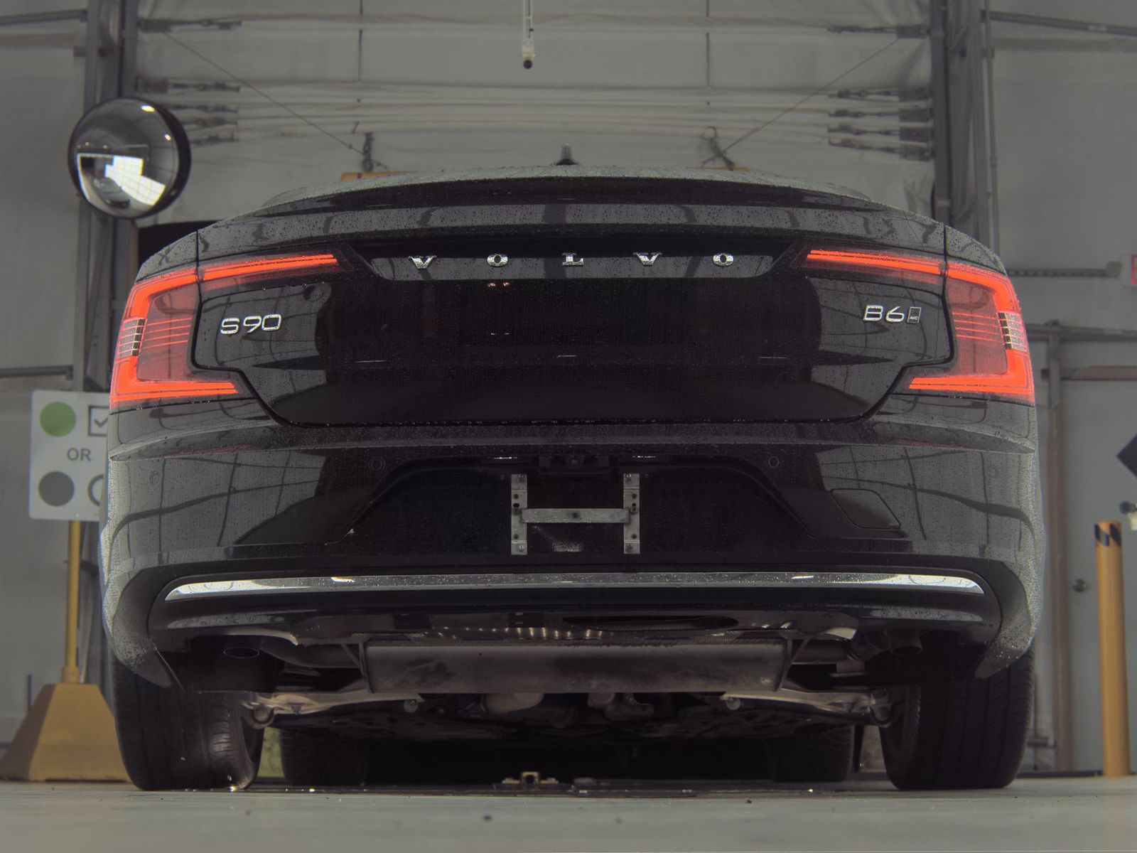 2023 Volvo S90 B6 Plus AWD